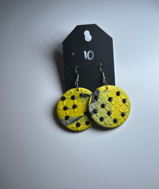 Bold Bloom Dots – Yellow Textured Clay Earrings