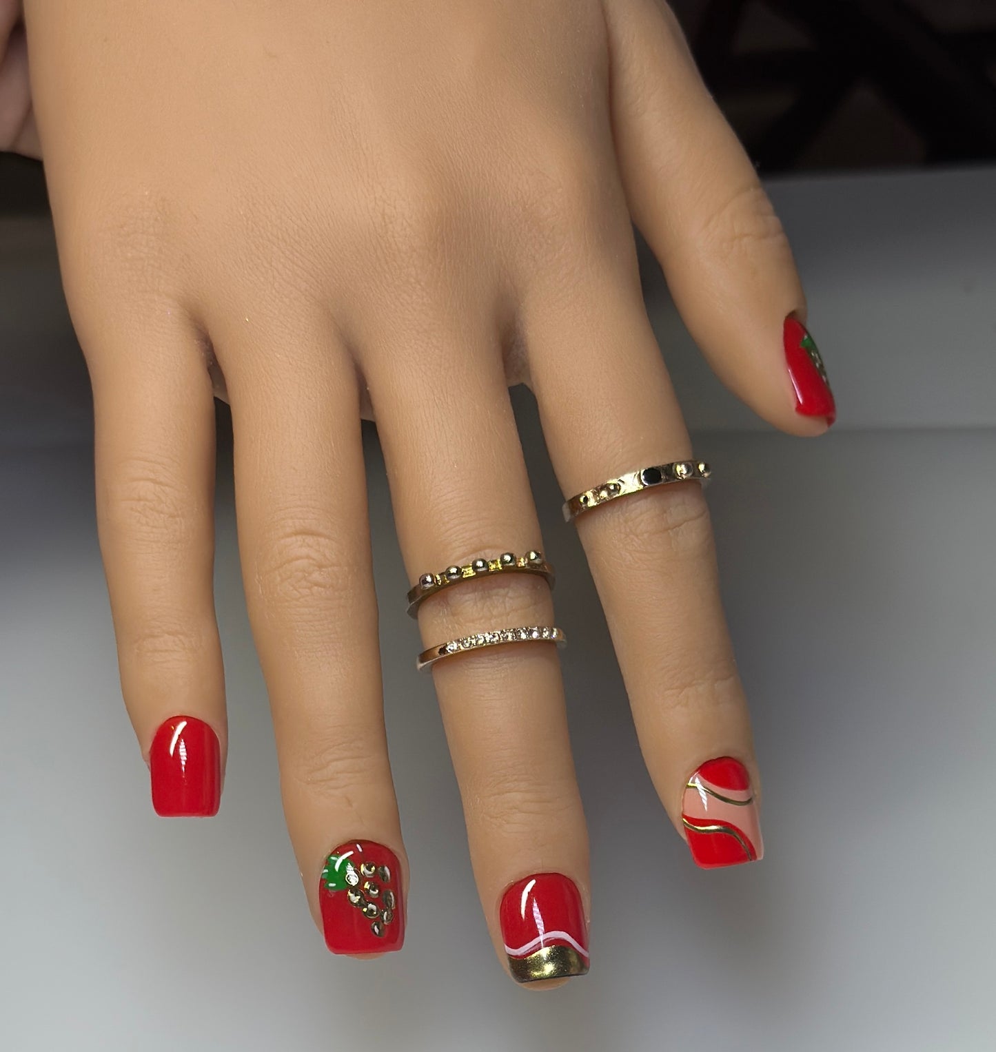 Strawberry Swirl ๐ โ Handmade Press-On Nails