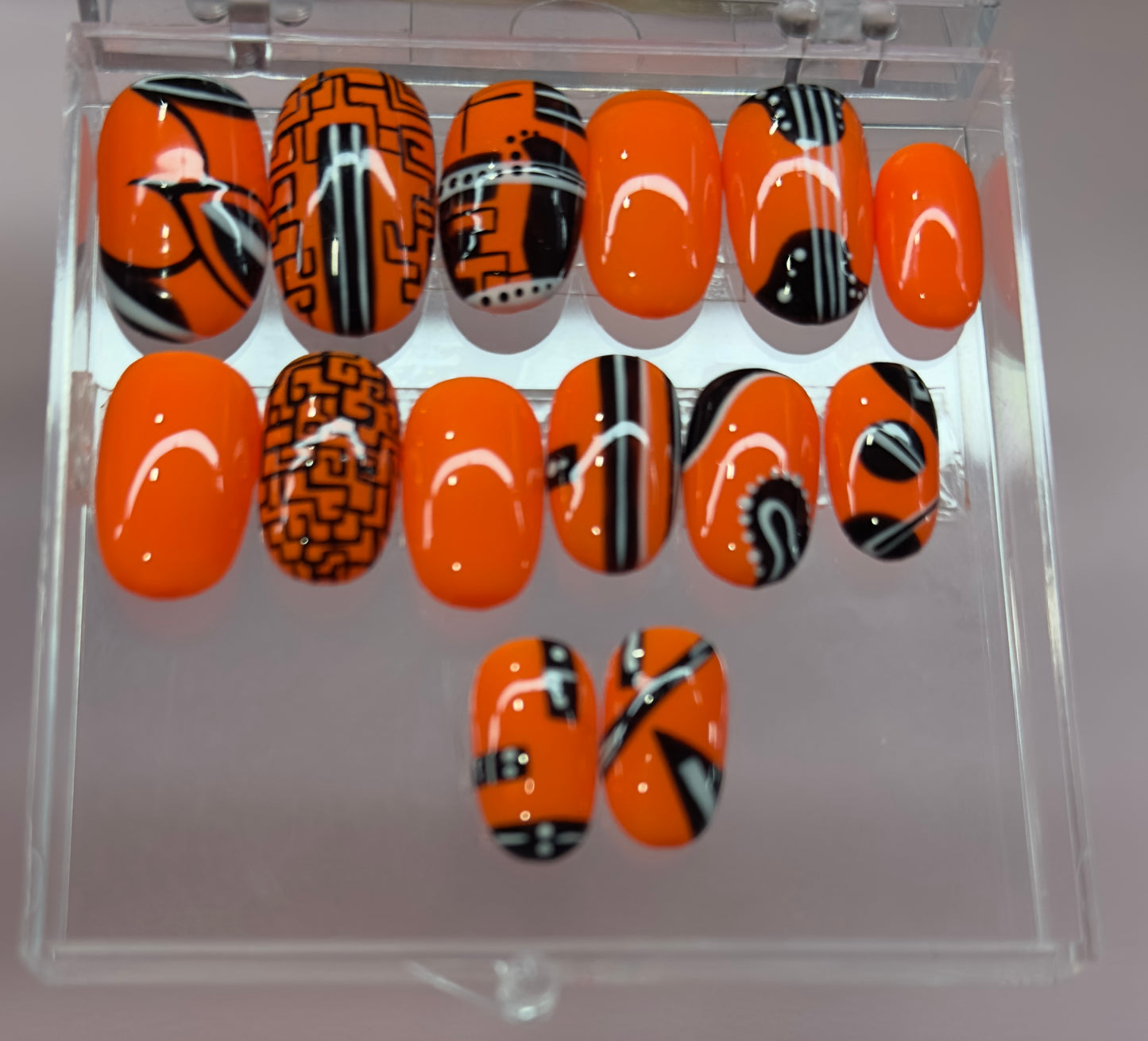 Art Girl Orange – Abstract Acrylic Press-On Nails | Austin, TX (Size Medium, 14pc Set)