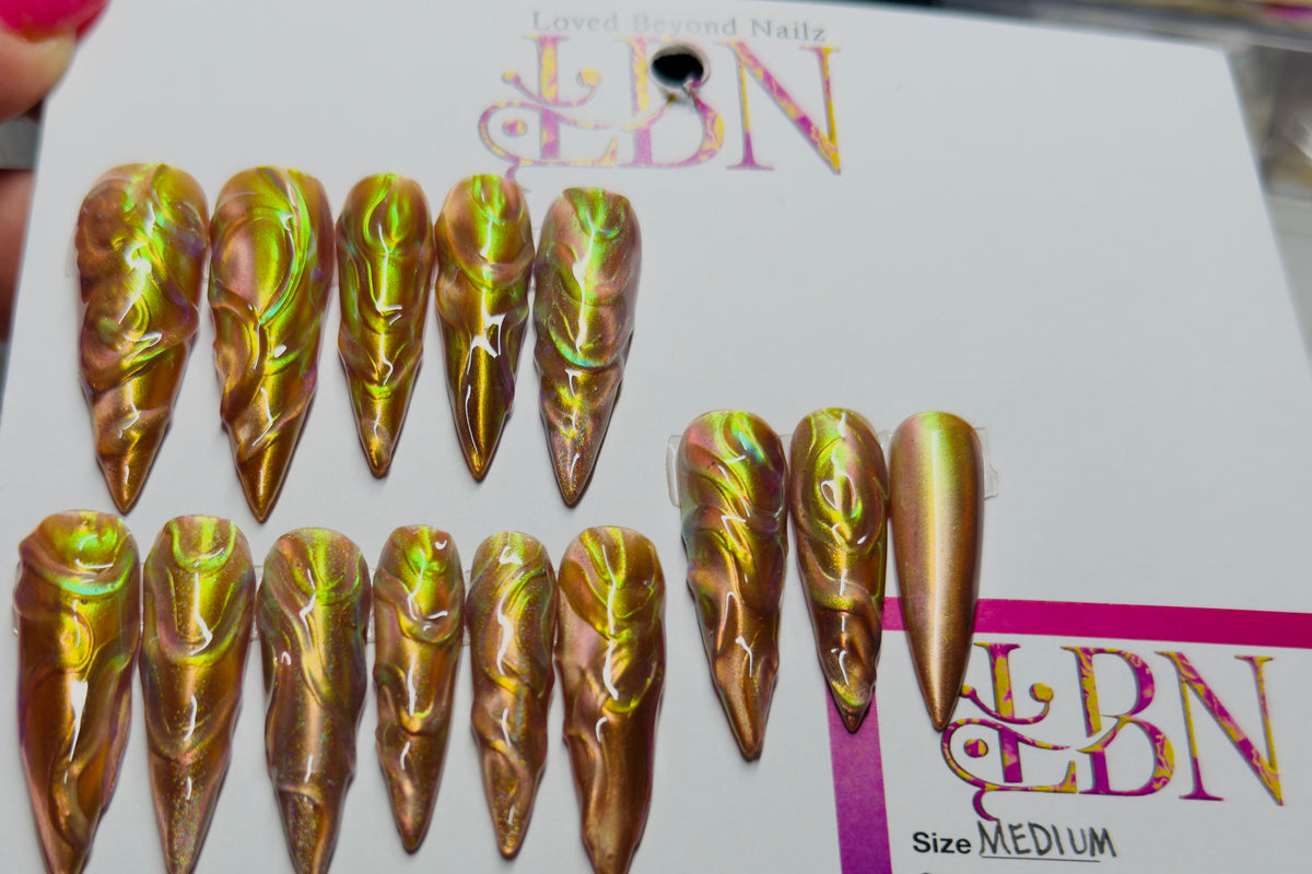 Molten Gold Press on nail-Medium
