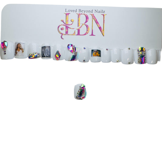 Boots and Queen B- Press-On Nails