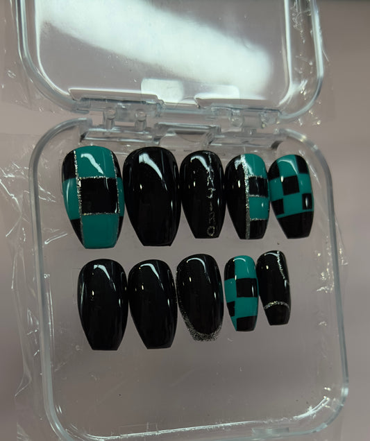 Teal Tension – Graphic Black & Teal Press-On Nails | Austin, TX (14pc Set)