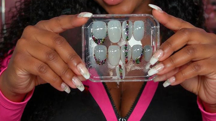 Confetti Crown – White Press-On Nails with Gem French Design | Austin, TX (XL/Large, 10pc Set)