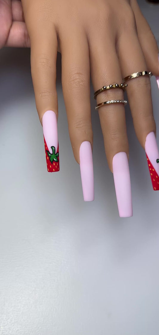 Strawberry Shortcake – Press-On Nail Set