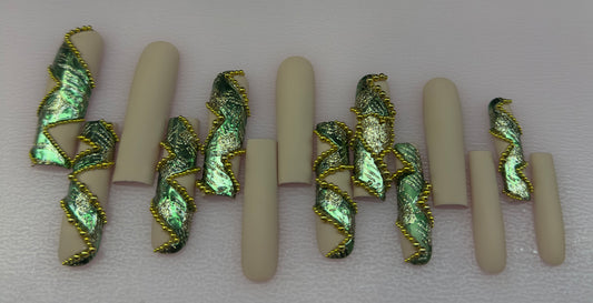 Royal Ivy – 3D Green & Gold Luxury Press-On Nails (Large, 14pc Handmade Set)
